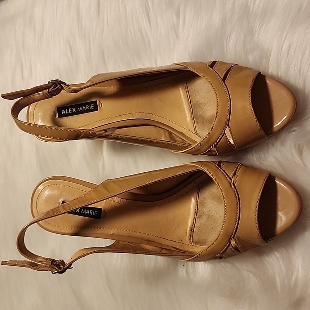 EUC Alex Marie nude patent peep toe heels
